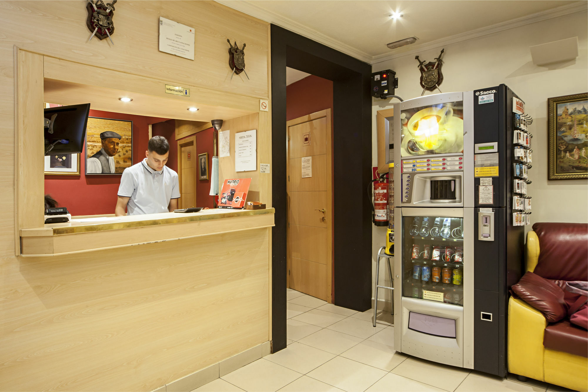 Hostal Inter Plaza Mayor Auto Check In Μαδρίτη Εξωτερικό φωτογραφία