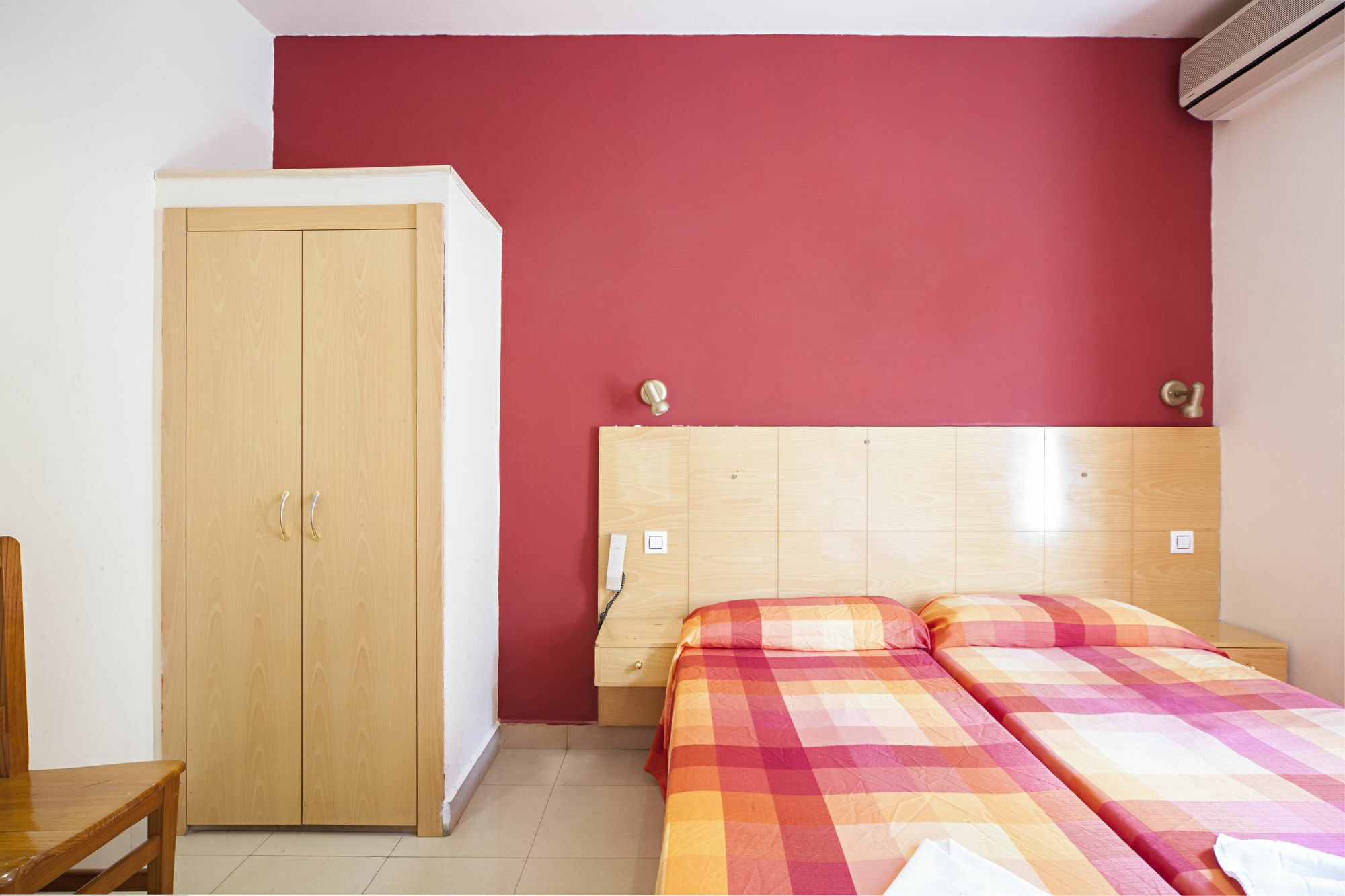 Hostal Inter Plaza Mayor Auto Check In Μαδρίτη Εξωτερικό φωτογραφία